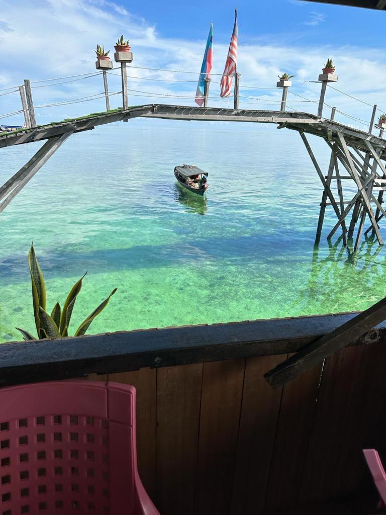 Mabul Backpackers Leilighet Mabul Island Eksteriør bilde